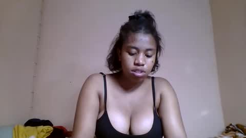 Snapshot of nicelly01 chatting on May 2026 06:16:02 PM nicelly01 online show from May 2026 06:16:02 PM