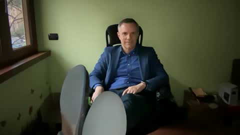 Andrew online show from March 2025 04:55:02 PM