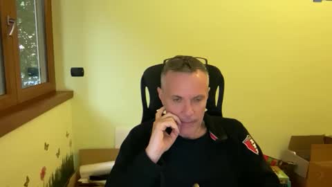 Andrew online show from October 2025 04:46:01 PM