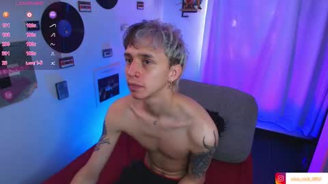 Nico online show from February 2026 07:03:02 PM