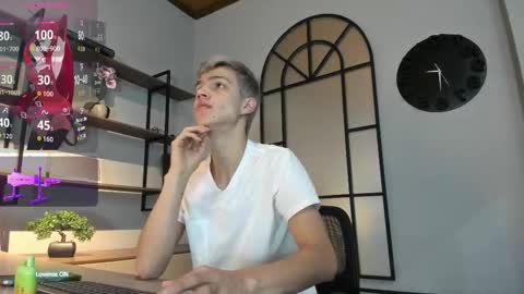 Nick  online show from October 2025 12:05:02 PM