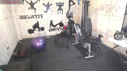 Nick  online show from November 2025 11:43:02 AM