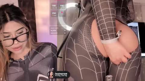 Nicky online show from November 2025 07:34:01 PM