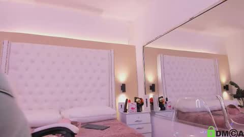 nickky online show from December 2025 01:17:01 PM