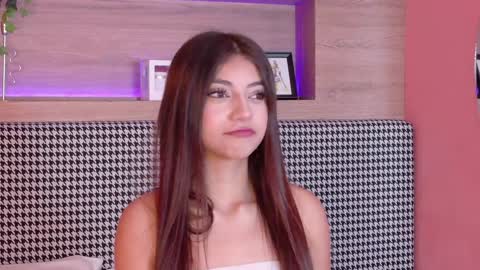 Snapshot of nicky_belmonth chatting on January 2025 12:15:01 PM nicky_belmonth online show from January 2025 12:15:01 PM