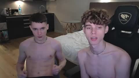 Nicki  Danny online show from October 2025 07:18:01 PM