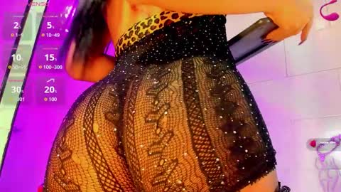 Nicky online show from November 2025 03:54:01 AM