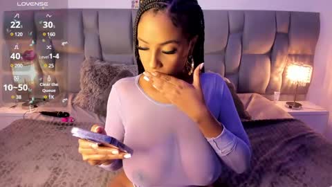 Snapshot of nickytouse chatting on December 2024 01:58:02 AM Nicky online show from December 2024 01:58:02 AM