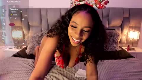 Snapshot of nickytouse chatting on December 2024 10:47:02 PM Nicky online show from December 2024 10:47:02 PM