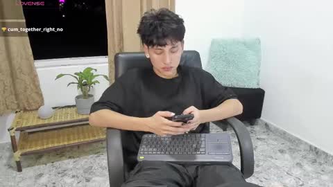 Nico  online show from February 2025 04:43:01 AM