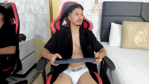 Nicolai online show from December 2025 07:19:02 PM