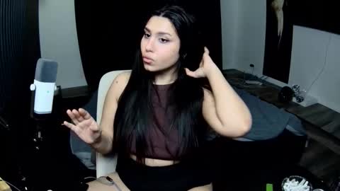 Nicole online show from March 2026 06:52:01 AM