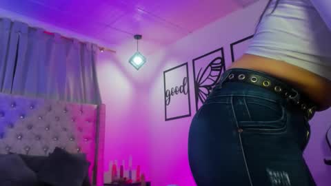 nicolee millerr online show from January 2026 12:32:02 PM