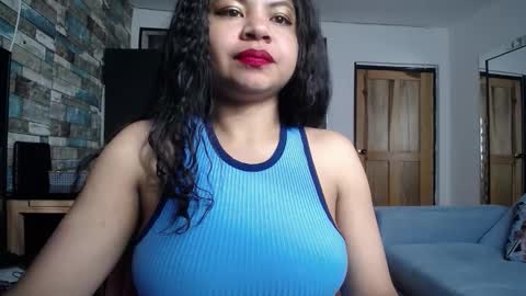 Snapshot of nicoleebon chatting on October 2025 12:31:01 PM Nicole online show from October 2025 12:31:01 PM