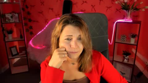 nicolehits online show from September 2025 05:45:02 AM