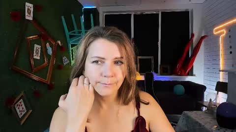 nicolehits online show from October 2025 09:28:02 AM