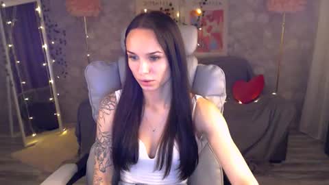 Nicole online show from July 2026 04:35:02 PM