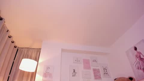 Nicolle online show from February 2025 03:01:02 AM