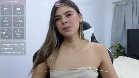 Nicolle online show from December 2024 04:09:02 AM