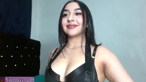 Nicolle online show from October 2025 05:58:02 PM