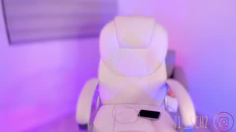 Snapshot of nicolle_sanchezz chatting on February 2025 12:04:01 AM online show from February 2025 12:04:01 AM