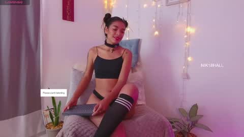 Snapshot of nicolle_swt chatting on June 2026 02:32:02 PM Nicolle online show from June 2026 02:32:02 PM