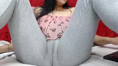 Snapshot of nicolleowens chatting on October 2025 11:16:02 PM NICOLLE online show from October 2025 11:16:02 PM