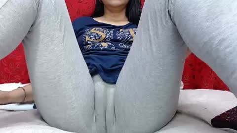 Snapshot of nicolleowens chatting on October 2025 09:36:02 PM NICOLLE online show from October 2025 09:36:02 PM