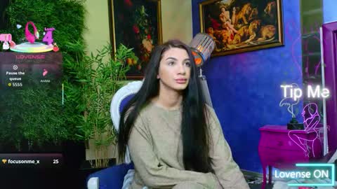 Nicolle online show from November 2025 09:14:02 AM