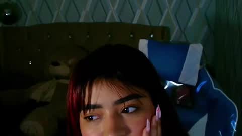 Snapshot of nicolletaylorq chatting on March 2026 04:25:02 AM Nicolle Miley online show from March 2026 04:25:02 AM