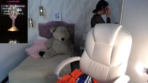 Snapshot of nicolleth chatting on March 2026 03:12:01 AM Nicollet online show from March 2026 03:12:01 AM