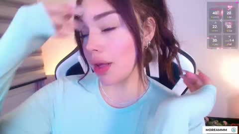 Snapshot of nicolthompsonn chatting on December 2025 01:11:01 AM Nicol online show from December 2025 01:11:01 AM