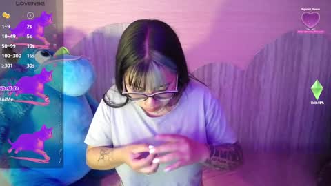 Snapshot of nicte_t chatting on October 2025 08:51:01 PM Nic online show from October 2025 08:51:01 PM