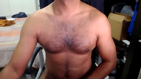 Snapshot of night_rider09711 chatting on January 2025 10:02:01 PM night_rider09711 online show from January 2025 10:02:01 PM