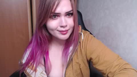 Snapshot of night_shine chatting on October 2025 03:14:02 AM night_shine online show from October 2025 03:14:02 AM