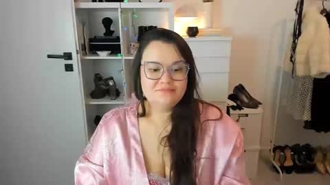 Snapshot of nightholly chatting on March 2026 07:21:02 PM Holly online show from March 2026 07:21:02 PM