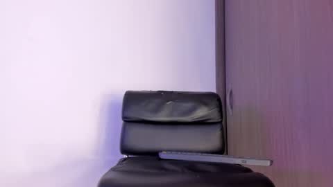 Nicoleth Mendez  online show from February 2026 01:14:02 AM