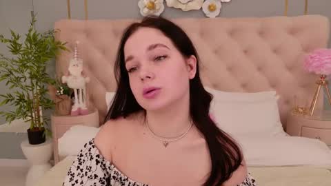 Nika online show from December 2024 09:28:02 AM