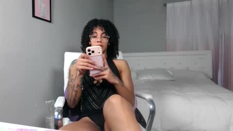 Snapshot of nikayasworld chatting on March 2026 01:44:02 AM nikayasworld online show from March 2026 01:44:02 AM
