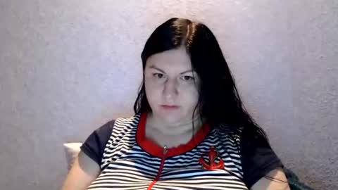 NikayShadow online show from October 2025 05:45:01 PM