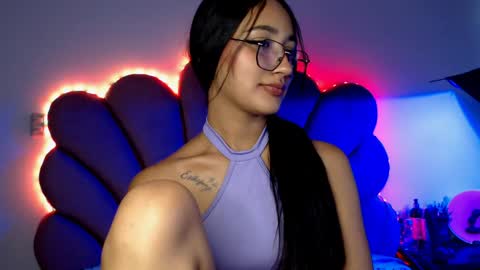 Snapshot of nikibrice chatting on December 2024 10:31:01 PM online show from December 2024 10:31:01 PM