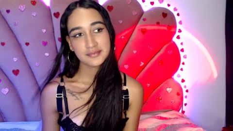 Snapshot of nikibrice chatting on February 2025 01:02:01 AM online show from February 2025 01:02:01 AM