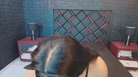 NIKI online show from May 2026 01:18:02 PM