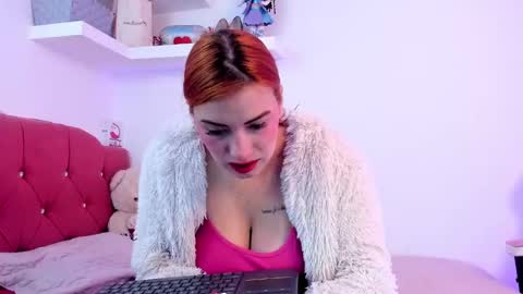 Nikii  online show from March 2025 12:00:01 PM