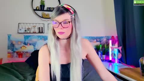 Kitty Chatte online show from December 2024 08:15:01 PM