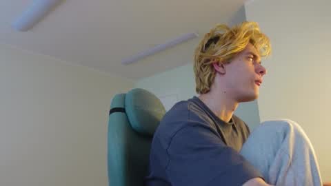 nikki online show from February 2026 02:04:02 PM