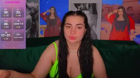 Snapshot of nikki_kardashian chatting on December 2024 09:50:01 PM Nikki Kardashian online show from December 2024 09:50:01 PM