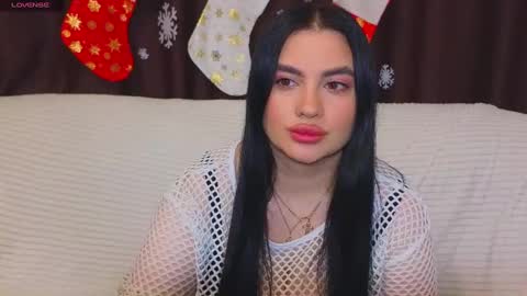 Snapshot of nikki_kardashian chatting on January 2025 10:24:01 PM Nikki Kardashian online show from January 2025 10:24:01 PM