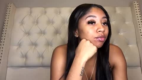 Snapshot of nikkib333 chatting on February 2025 03:50:02 AM NikkiB online show from February 2025 03:50:02 AM