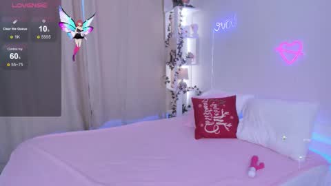 nikkikiss__ online show from November 2025 02:45:01 AM